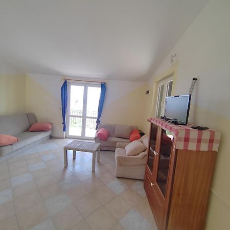 Apartment Sutalo 스토모르스카 외부 사진